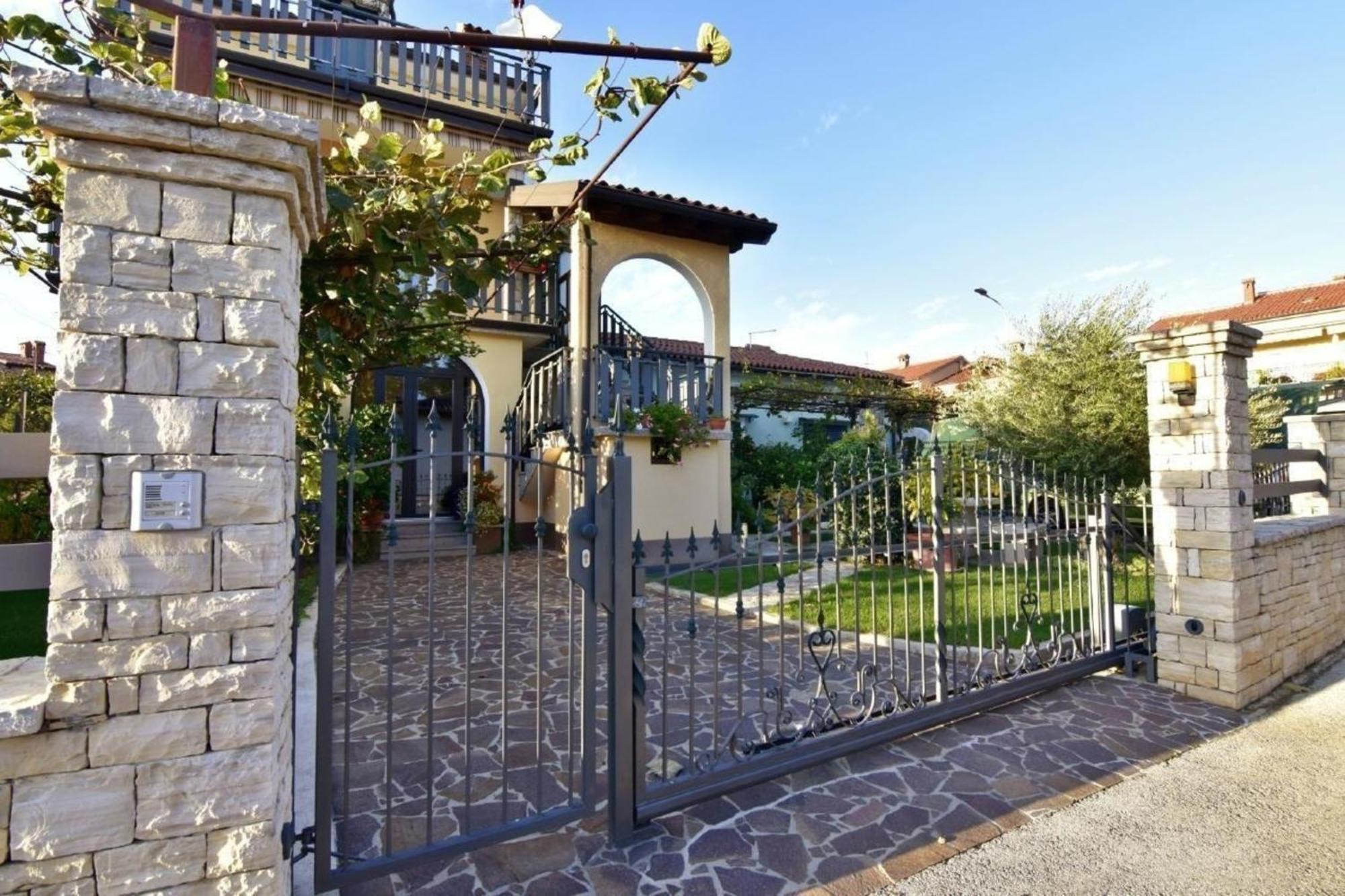 Tolles In Mit Grill, Terrasse Und Garten Apartment *